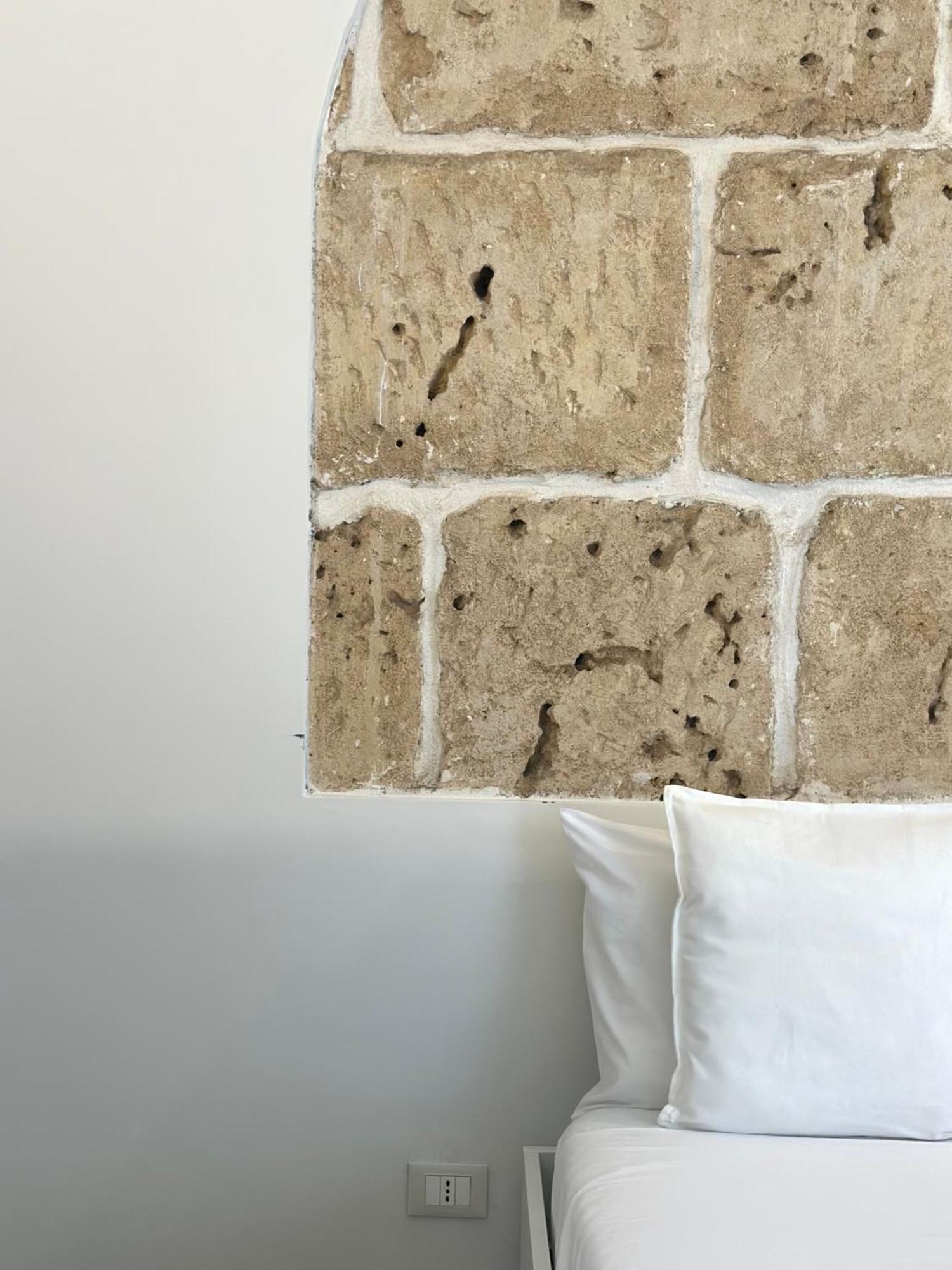 F Home Noto Buitenkant foto